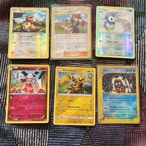 100+ Pokémon cards